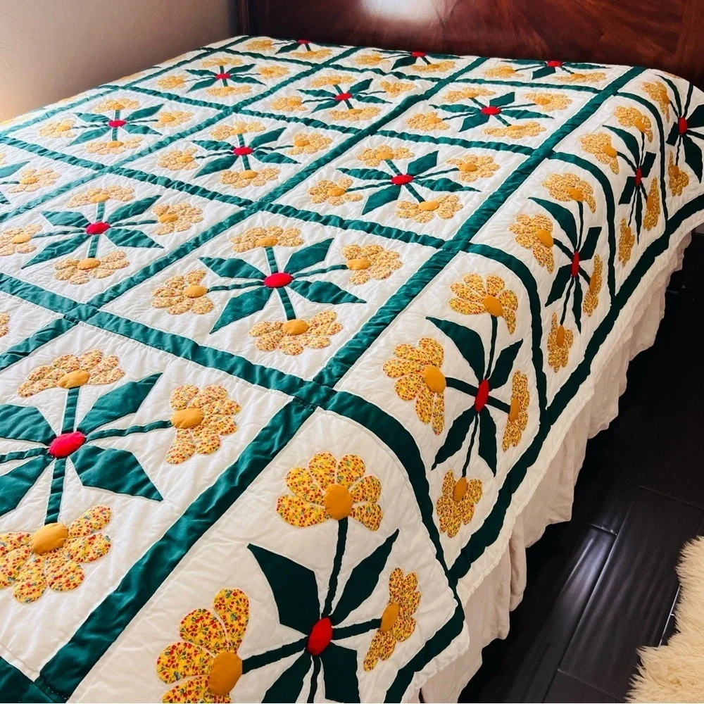 Handmade Floral Appliqué Quilt – 90” x 90” – Signed by Artist Elizabeth Bush